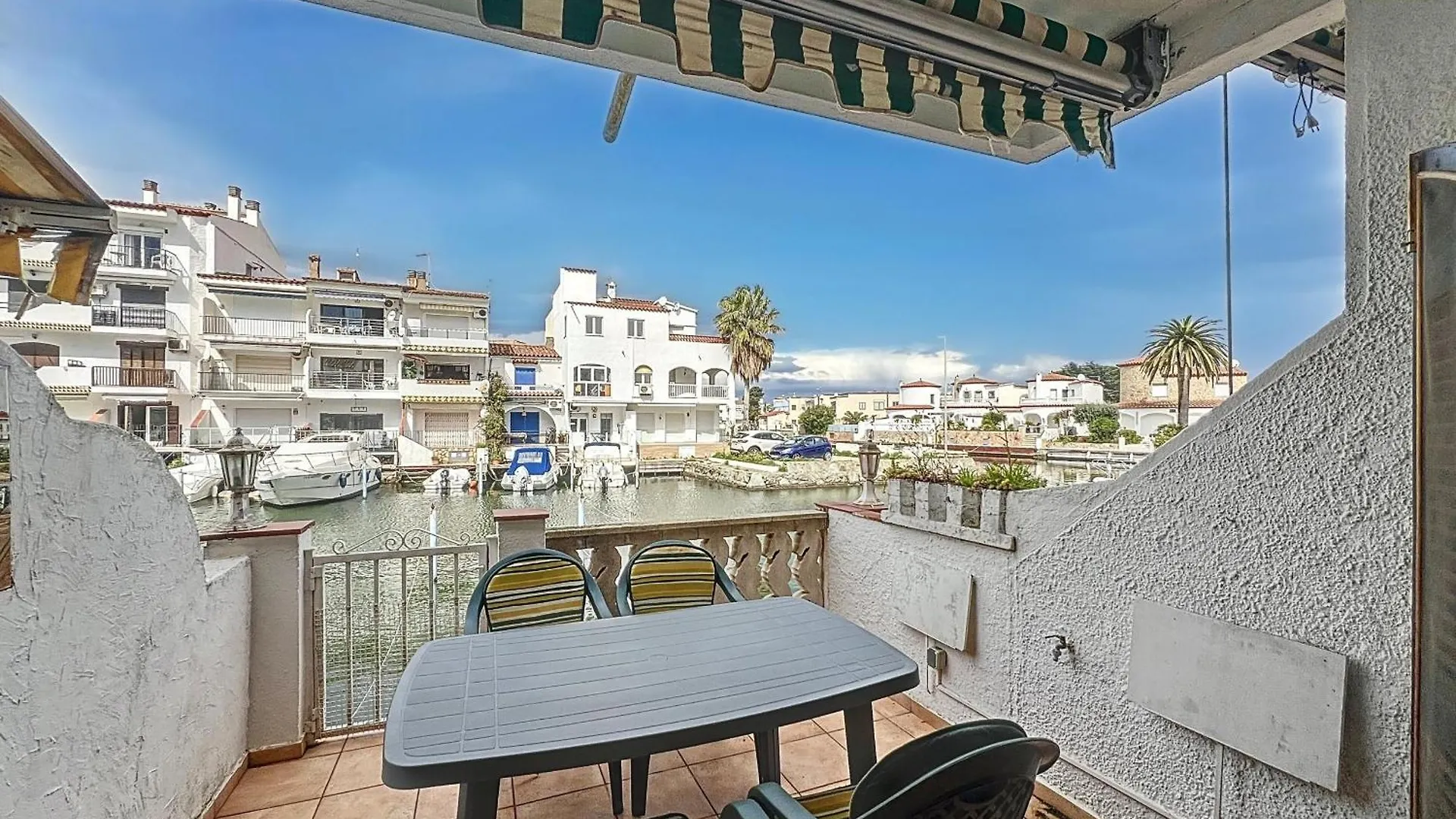 Porto Fino Casa Con Amarre Y Vista Al Canal 艾姆布里亚布拉瓦