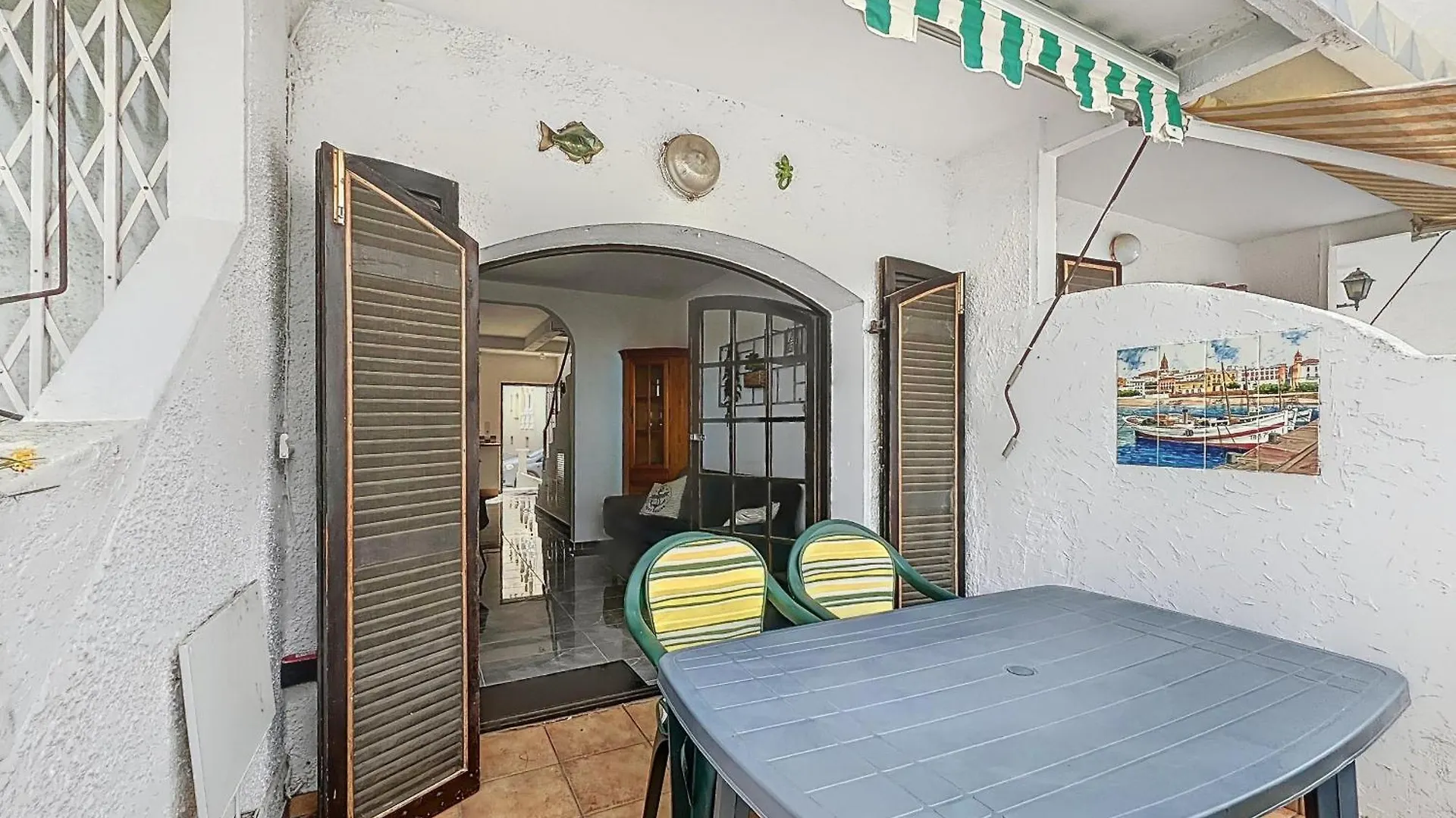 度假居 Porto Fino Casa Con Amarre Y Vista Al Canal 艾姆布里亚布拉瓦 西班牙